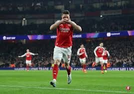 库里30岁后仍保持高水平：这数据超乔丹成历史第一+近8战场均30分