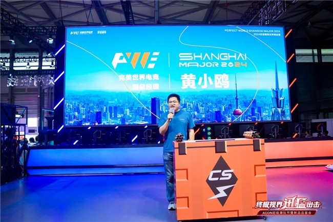 与主帅西蒙 与主帅西蒙